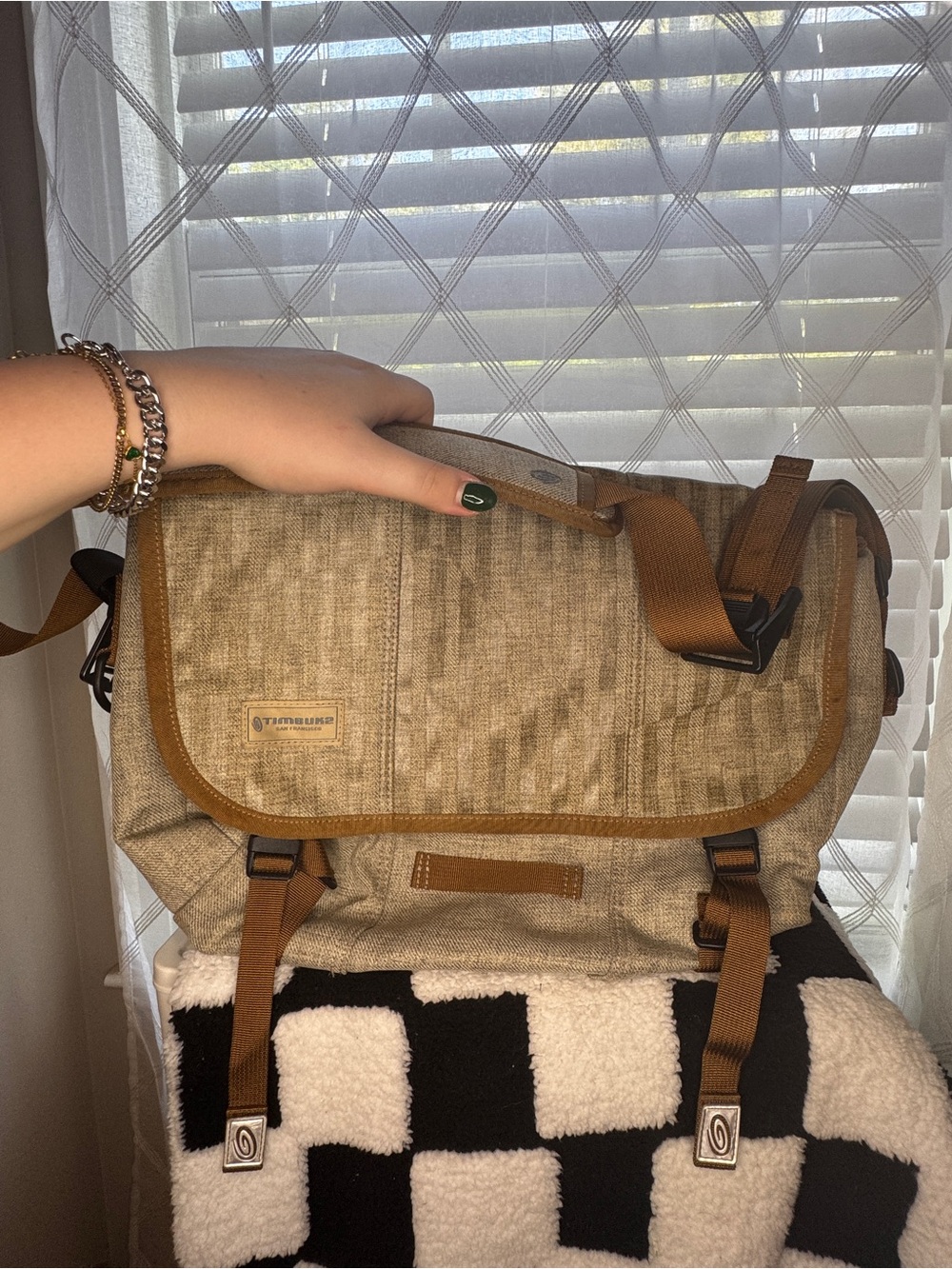 Timbuk2 Classic Messenger Bag Mojave Tan Brown Trim Dual Buckle Crossbody